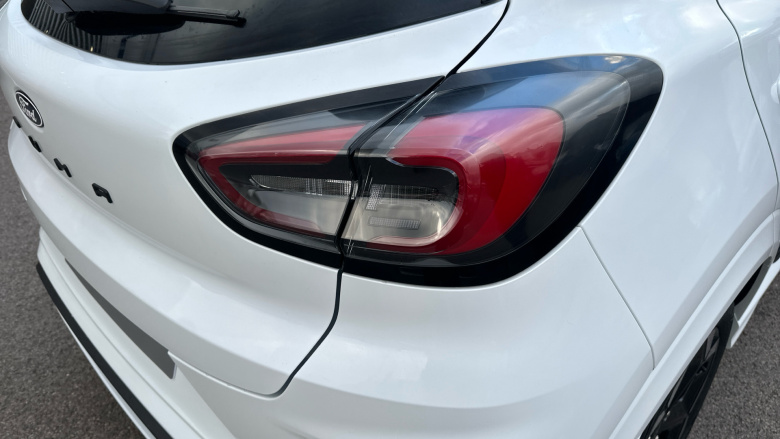 Ford Puma 1.0 EcoBoost Hybrid mHEV ST-Line X 5dr Petrol Hatchback